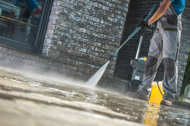 Trusted Ives Estates, FL Pressure Washing Services Experts